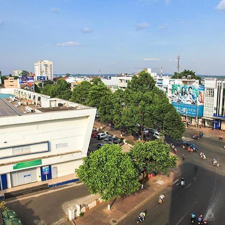 Khách Sạn Hồng Kông Buon Ma Thuot Exterior foto