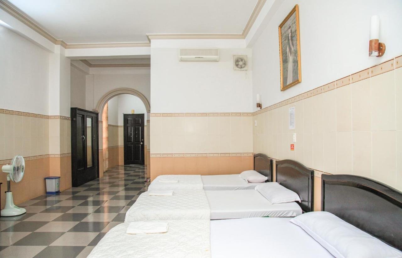 Khách Sạn Hồng Kông Buon Ma Thuot Exterior foto