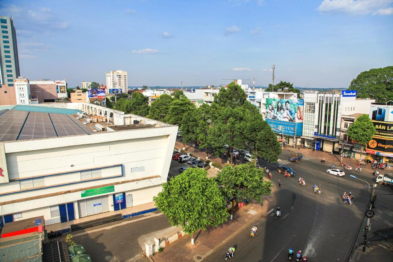 Khách Sạn Hồng Kông Buon Ma Thuot Exterior foto