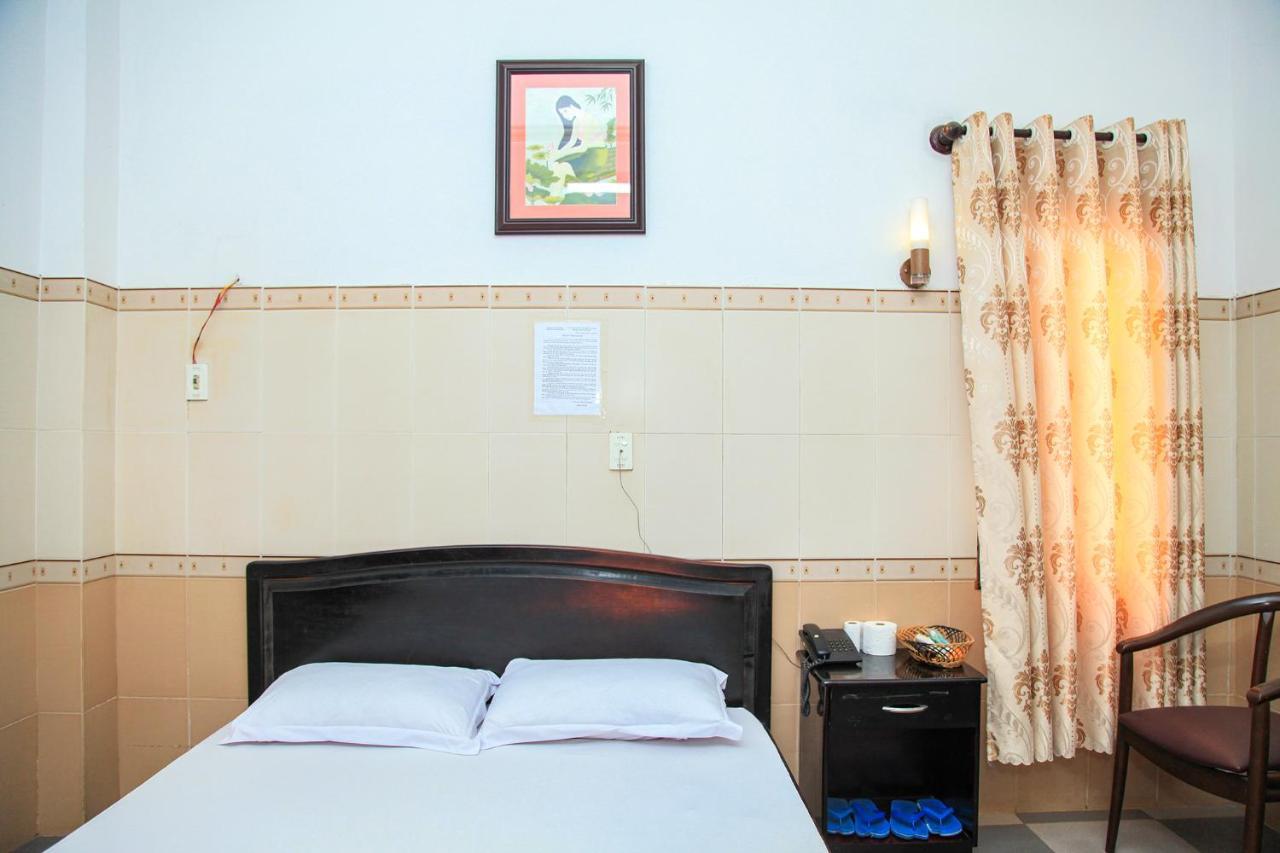Khách Sạn Hồng Kông Buon Ma Thuot Exterior foto