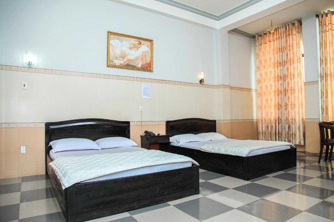 Khách Sạn Hồng Kông Buon Ma Thuot Exterior foto