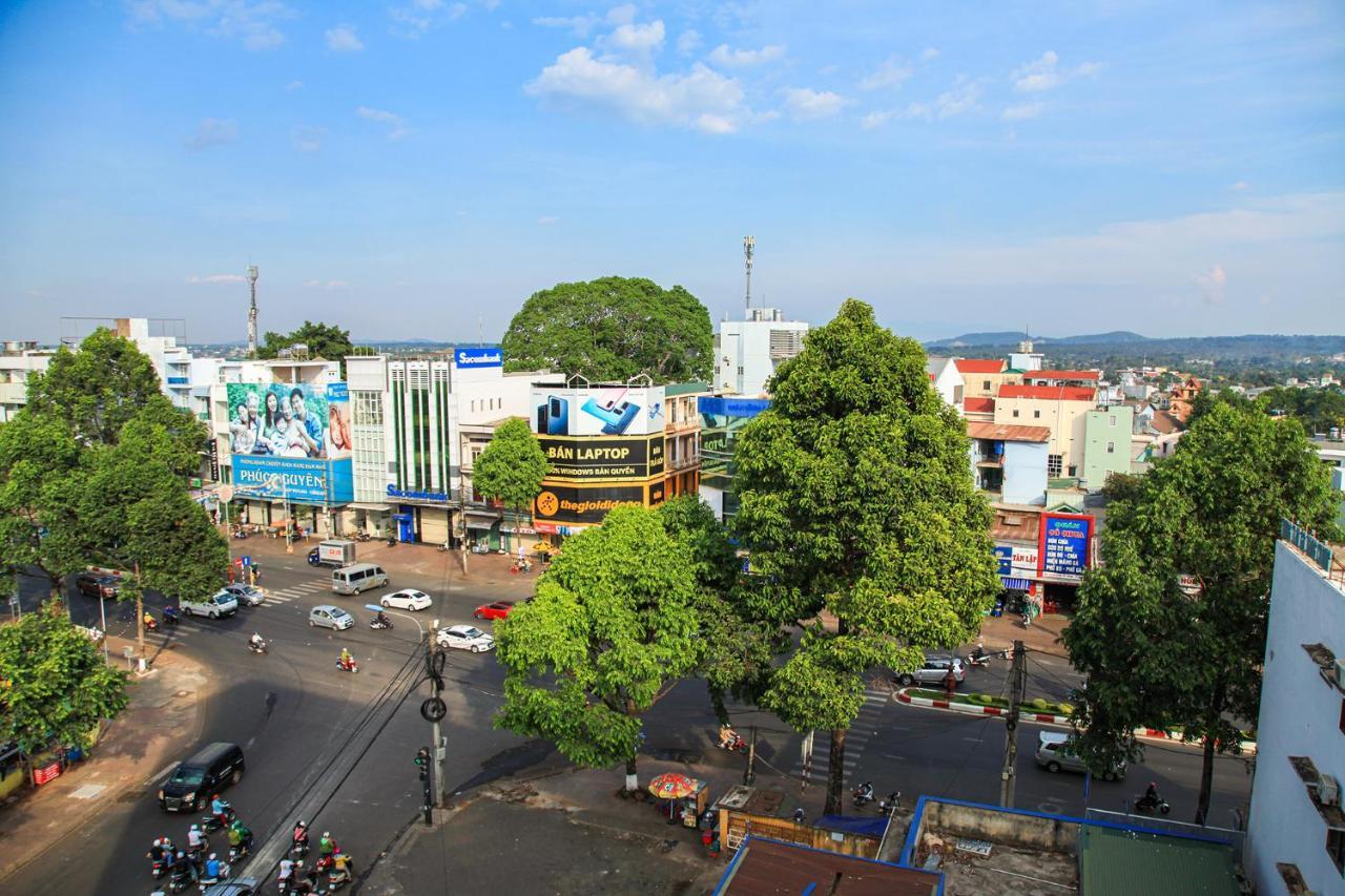 Khách Sạn Hồng Kông Buon Ma Thuot Exterior foto