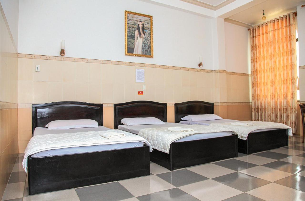 Khách Sạn Hồng Kông Buon Ma Thuot Exterior foto